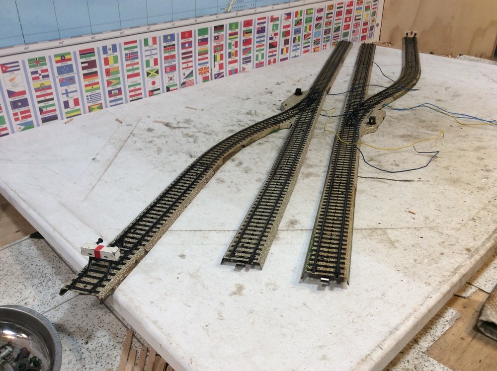 Marklin M Track - SET H0 scale with Loading Area