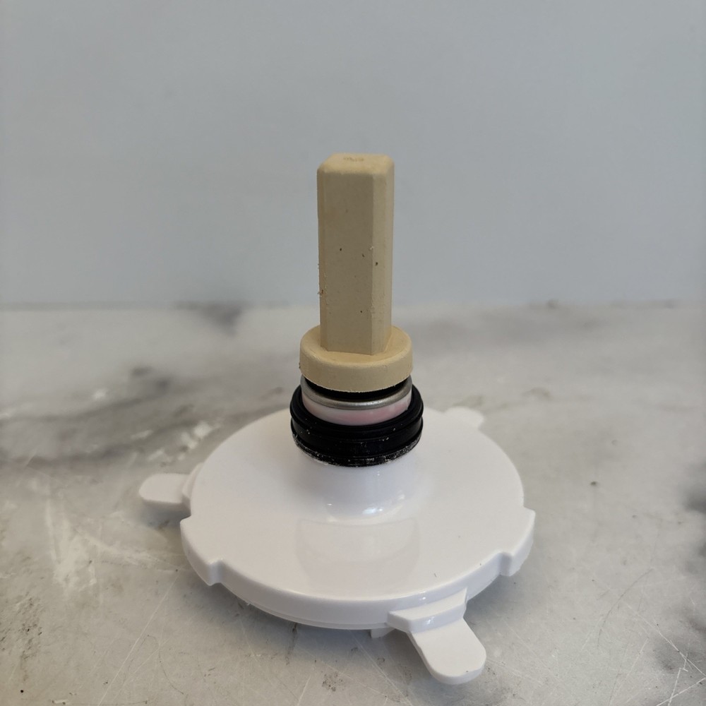 Farberware Replacement Part FP3000FBS Food Processor Bowl Coupling Piece ONLY