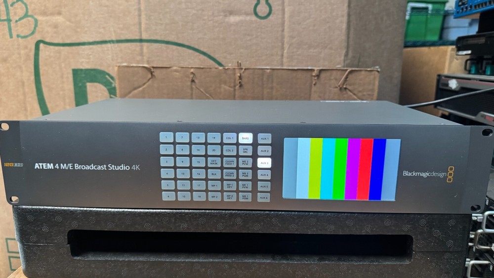 Blackmagic Design ATEM 4 M/E Broadcast Studio 4K