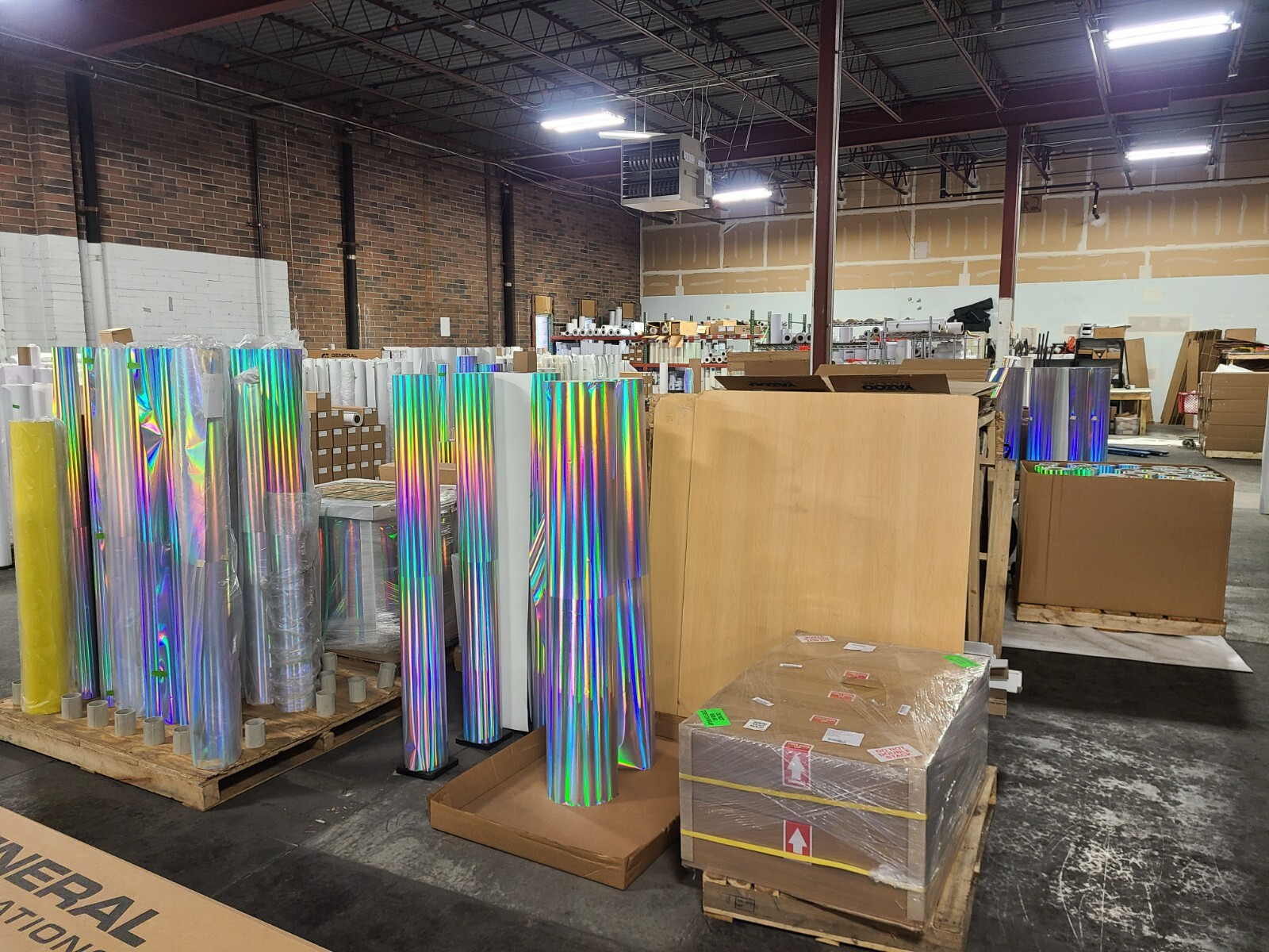 Silver Gloss Metallic Chrome Print-Treated Perm Self-Adhesive Polyester Film S2