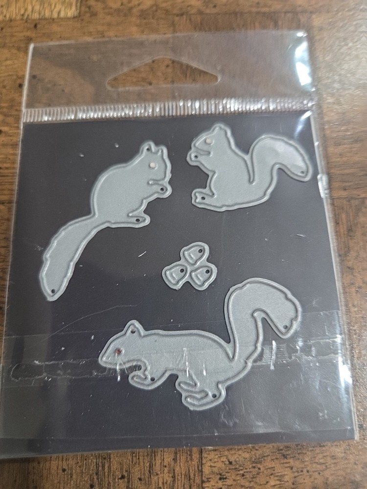 Io Dies Squirrels