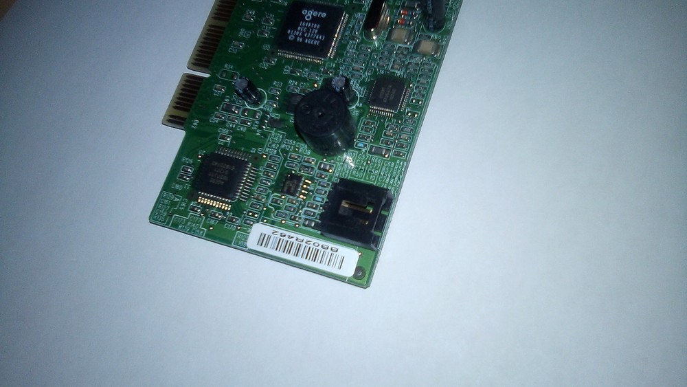 Lucent Technologies 56K PCI Modem Model V1456VQH89B(INT)
