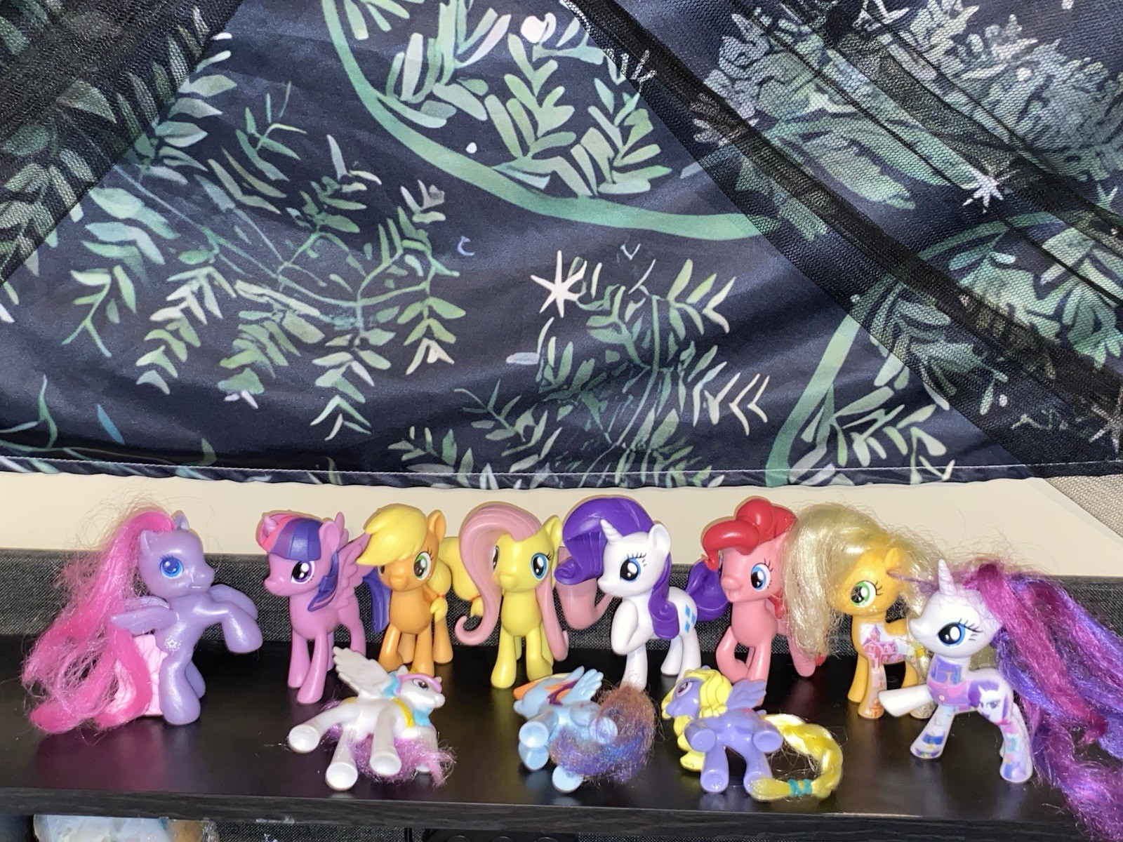 My Little Pony Action Figures Mixed Lot Twilight Sparkle Applejack Fluttershy P…