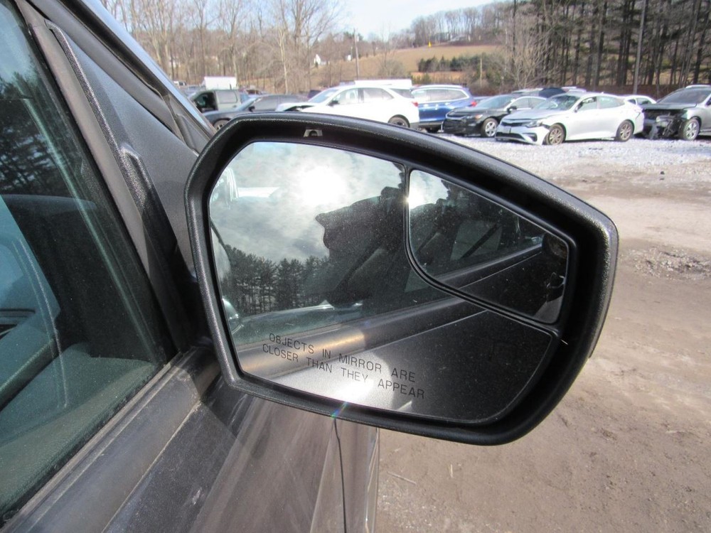 ESCAPE 2019 Glove Box 1027313