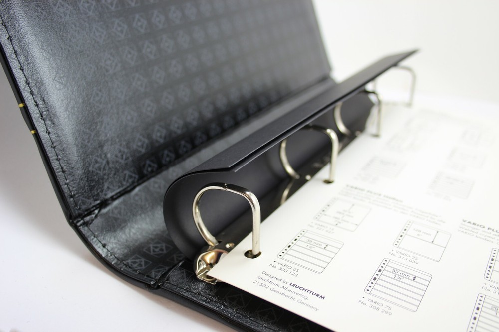 Lighthouse VARIO Classic Ringbinder and Slipcase