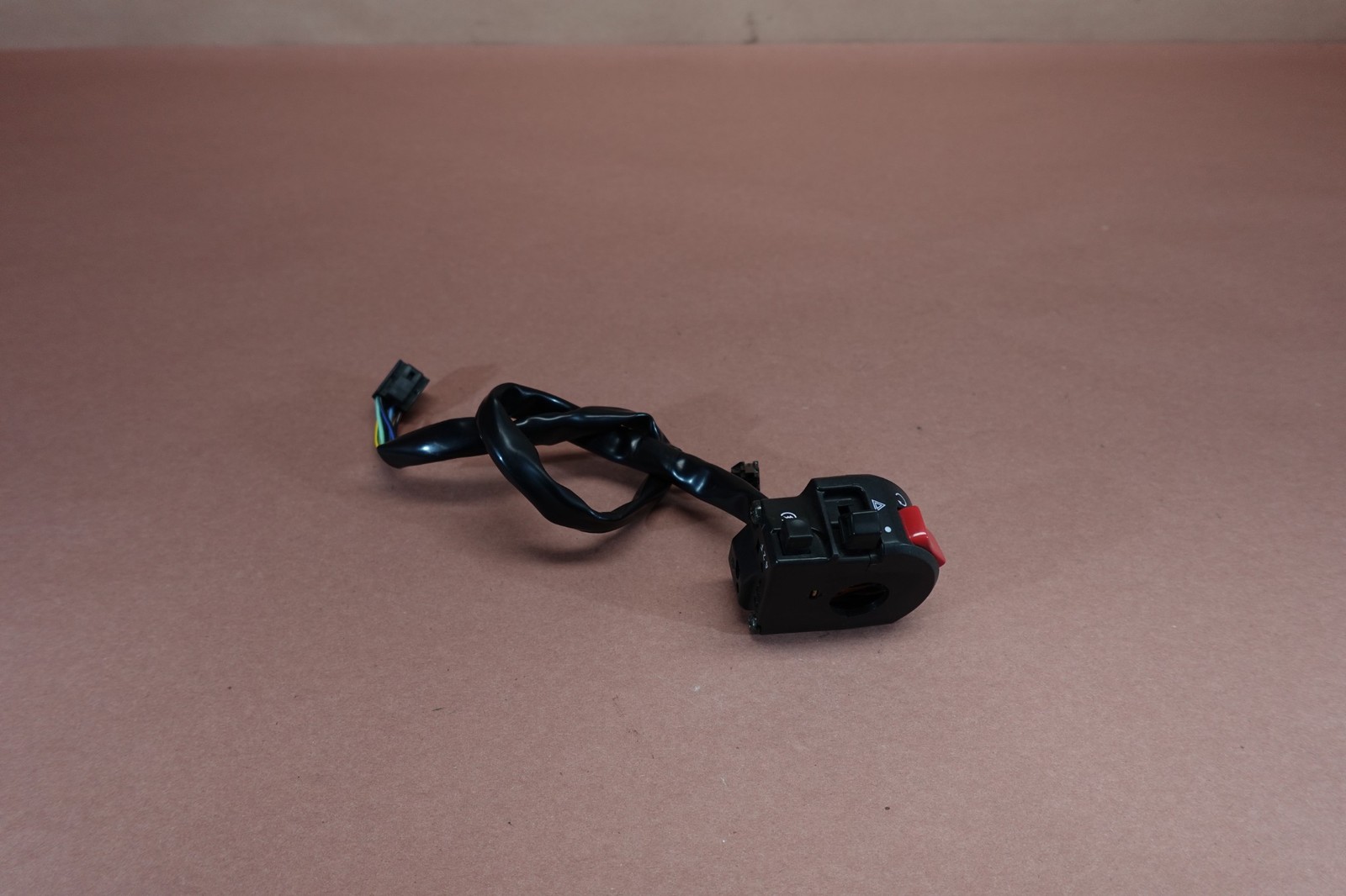 2003 - 2008 Suzuki SV650 SV650S Right Handlebar Stop Start Kill Switch