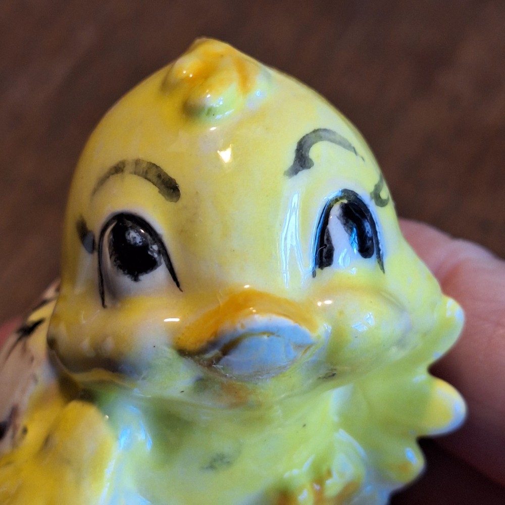 Vintage Chicks Hatching Eggs Ceramic Figurines Easter/Spring 2.5" Tall
