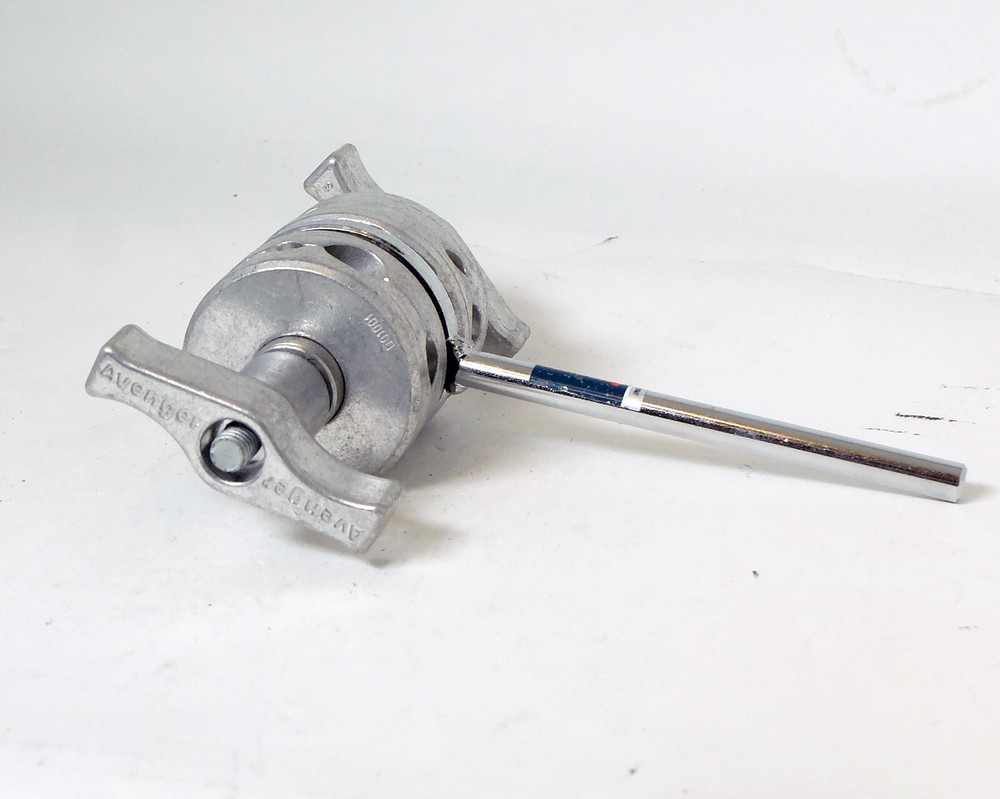Avenger D100 Chrome Double Grip Head Used D01001