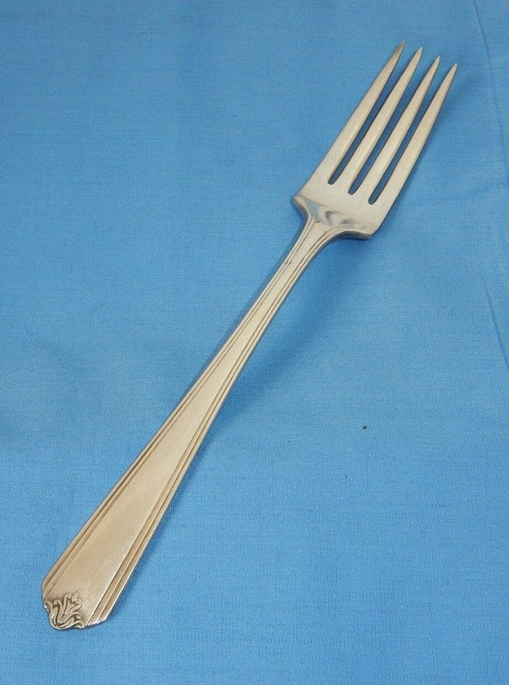 Rogers Oneida Silverplate 1930 Tempo Stoneleigh Dinner Fork
