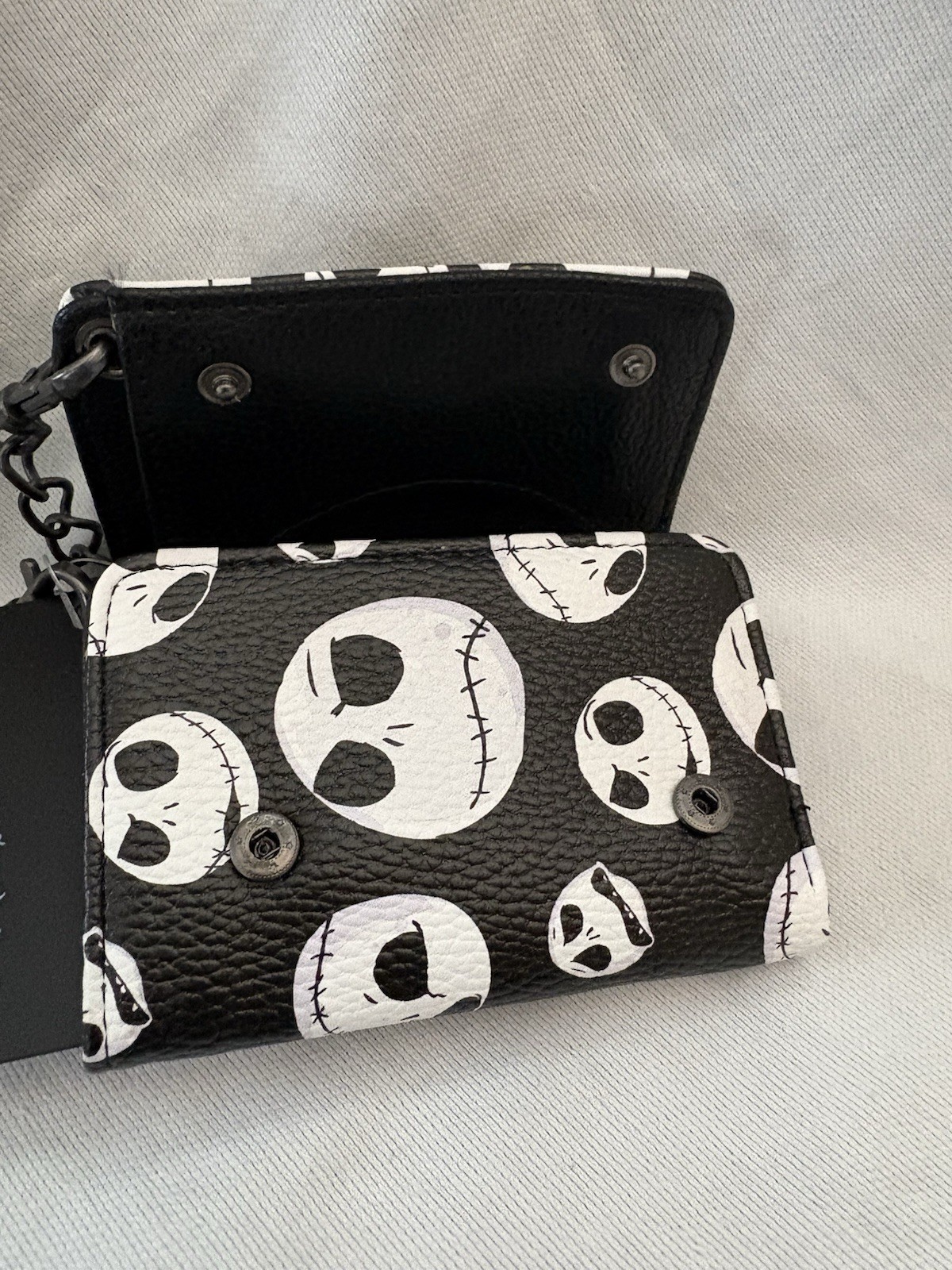 NEW DISNEY Nightmare Before Christmas Wallet with Chain Jack Skellington Heads