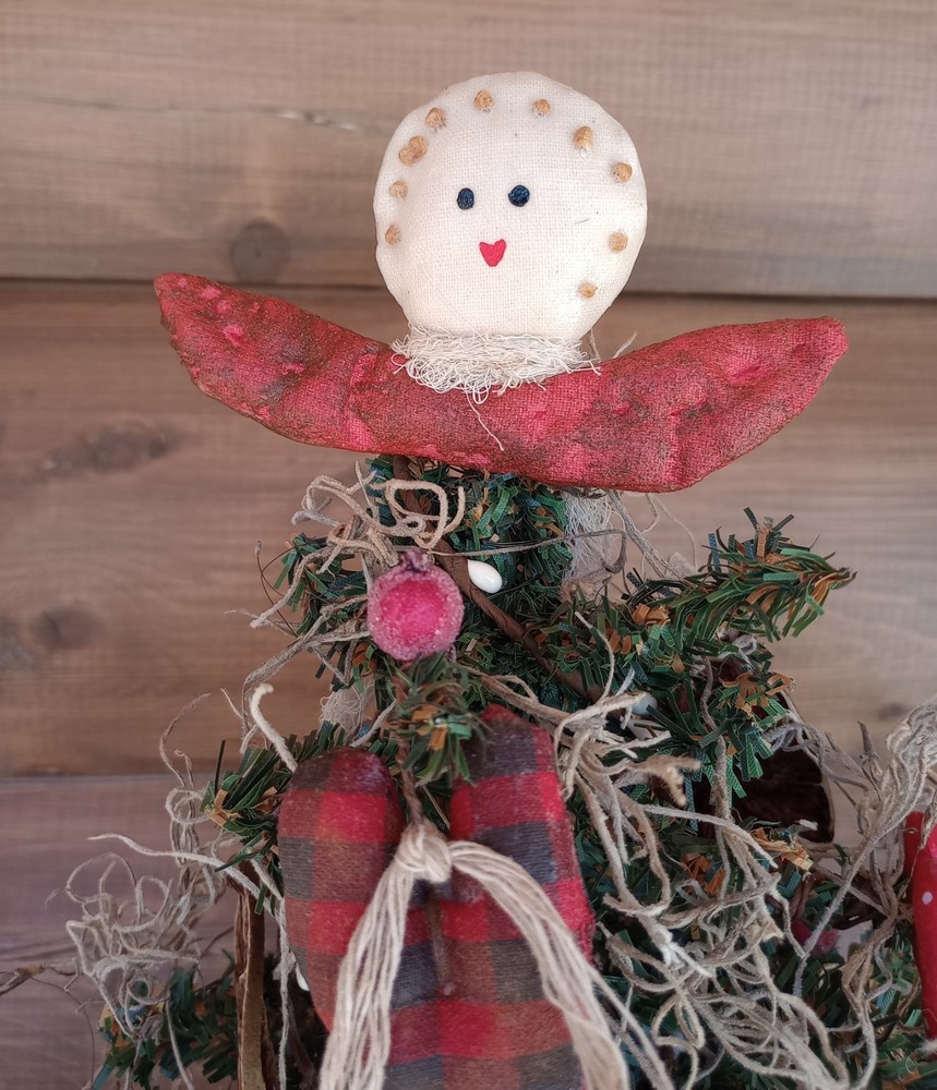 Primitive Valentine's Day Tree