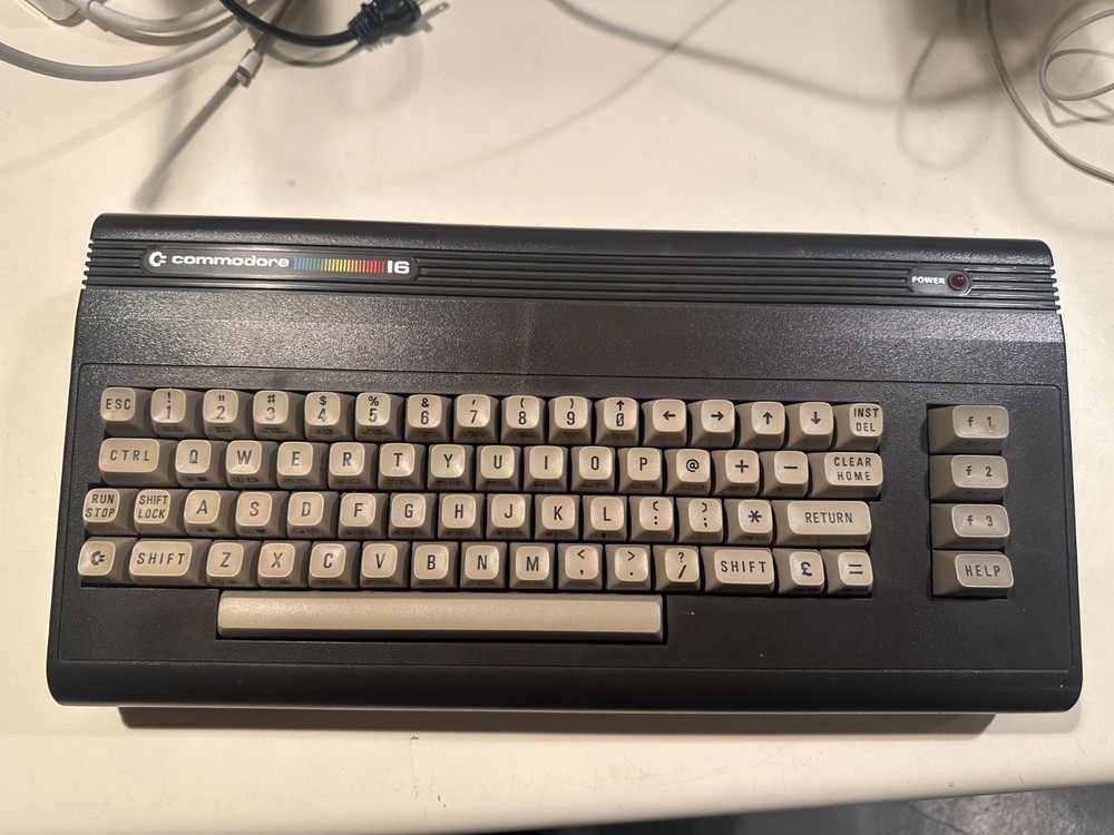 Commodore 16 Vintage Computer C16 Powers on No Video READ