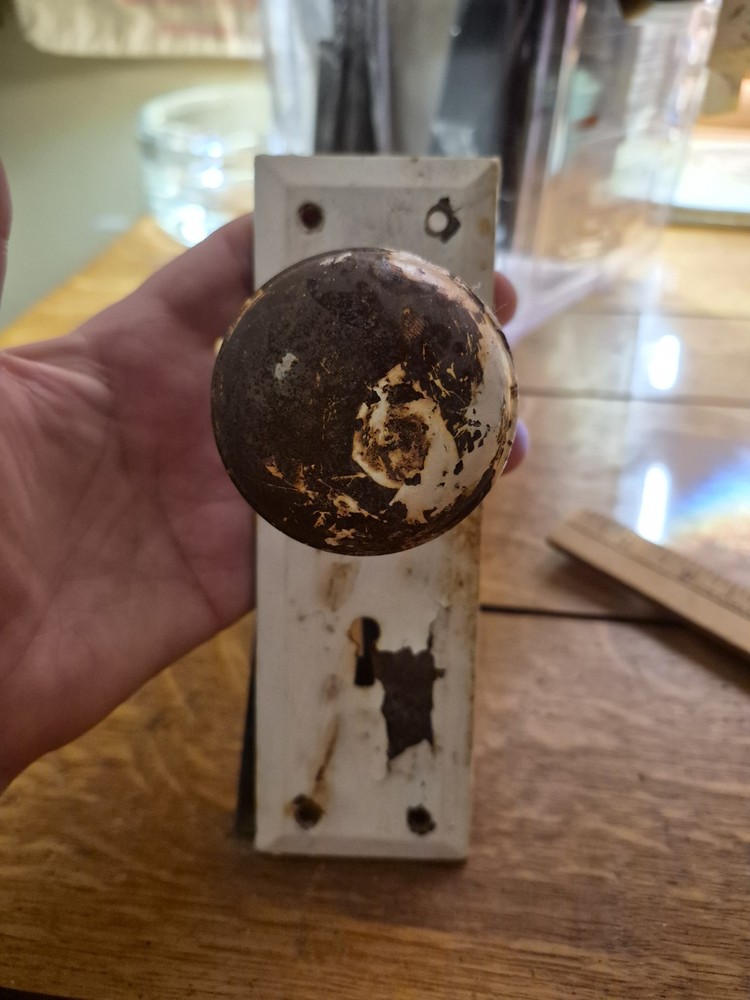 Vintage Metal Door Knobs and Face Plates