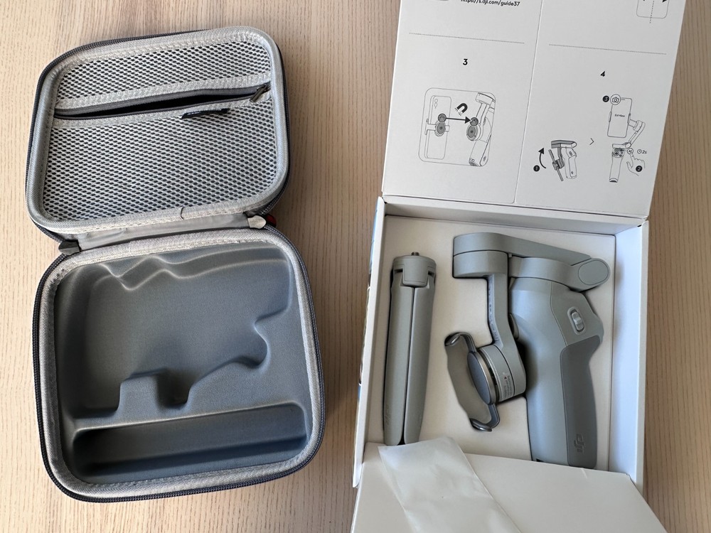 DJI OSMO MOBILE SE with Case