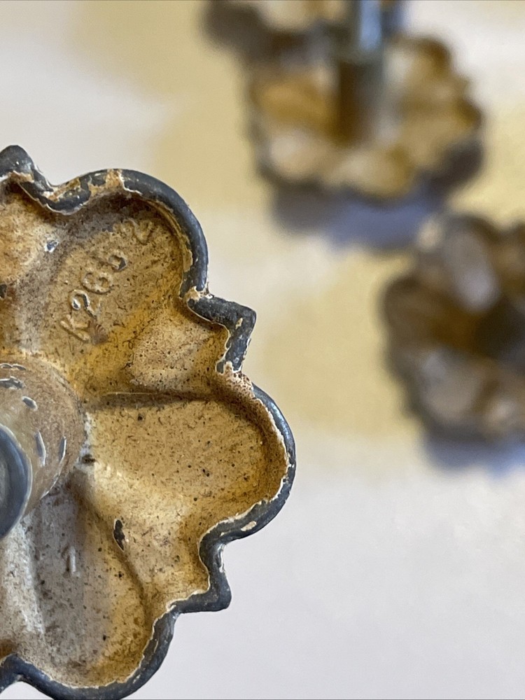 Vintage Flower 14 Flower Drawer Knobs Pulls