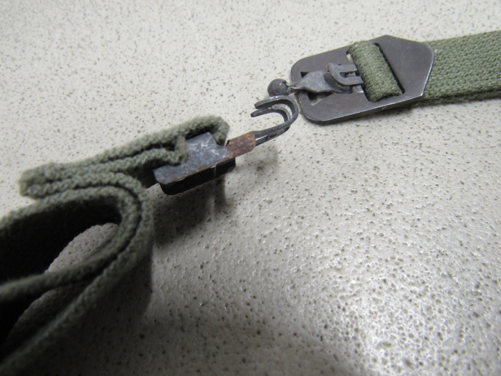 US Vietnam Era M1 Helmet Chinstrap Cotton Webbing OD Green Type 1 UnMarked RUST