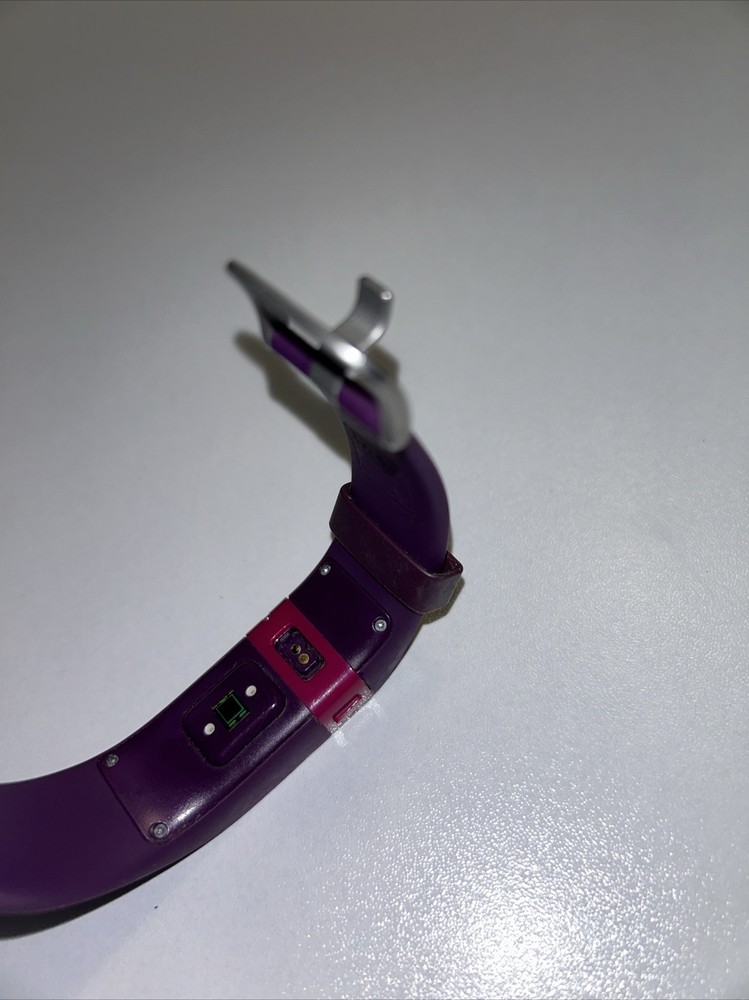 Fitbit Activity Tracker *NO POWER*