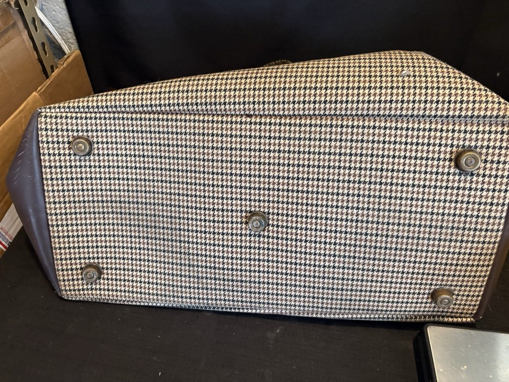 Chaps brand houndstooth weekender / duffel bag READ DESCRIPTION!