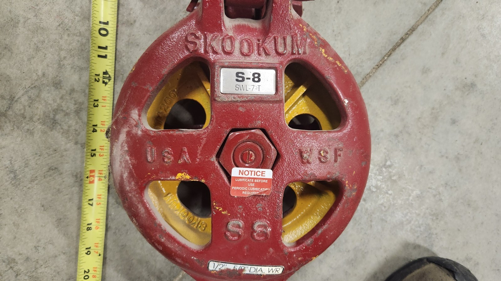 NEW Skookum S8 7-Ton 1/2"-5/8" Wire Rope 8" Cast Snatch Block Sheave Swivel Hook