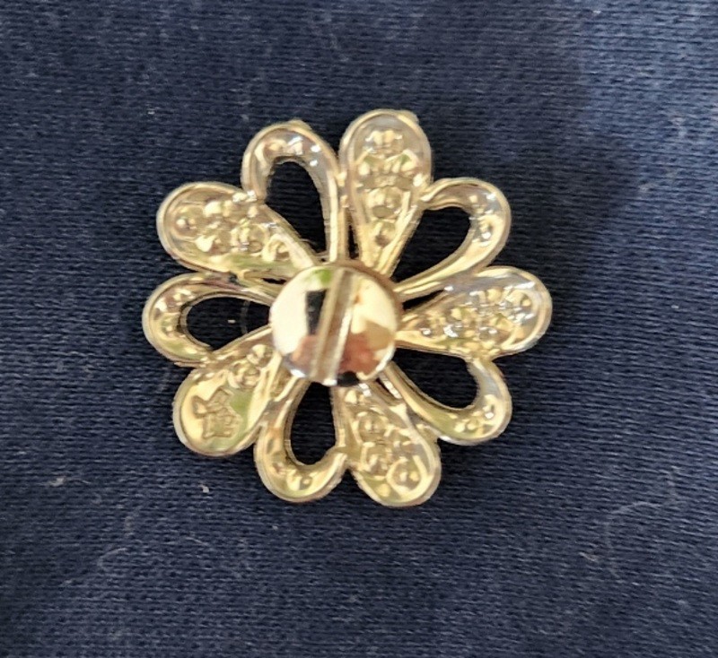 4 PC Blue Rhinestone Flower Concho Screw Back