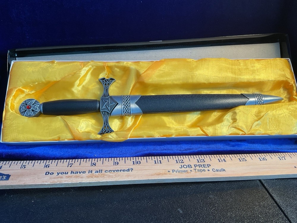 Knotted Celtic Dagger New In Box