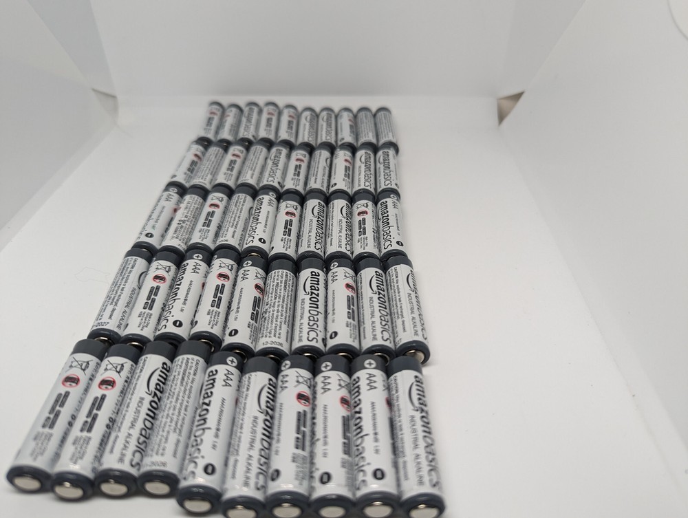 Amazon Basics Alkaline Batteries 50 / 100 Pack AAA Industrial New