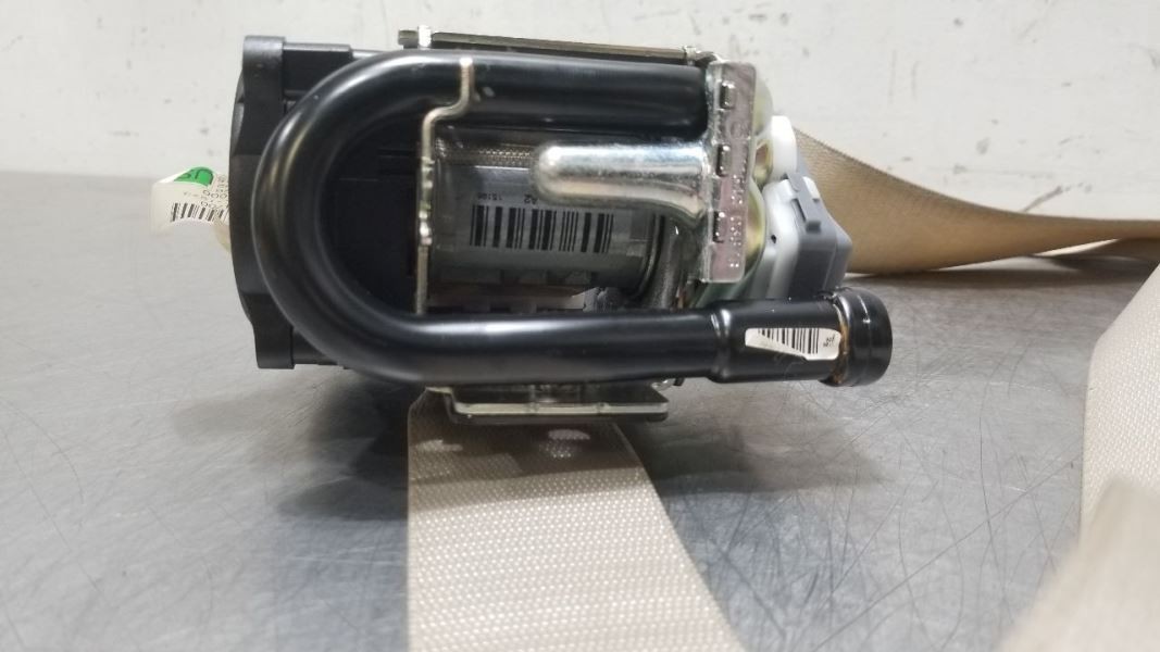 15-18 MERCEDES CLS-CLASS OEM FRONT SEAT BELT RETRACTOR GRAY DRIVER LEFT