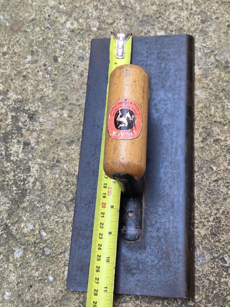 Vintage Tyzack 3 Leg Edging Trowel Float