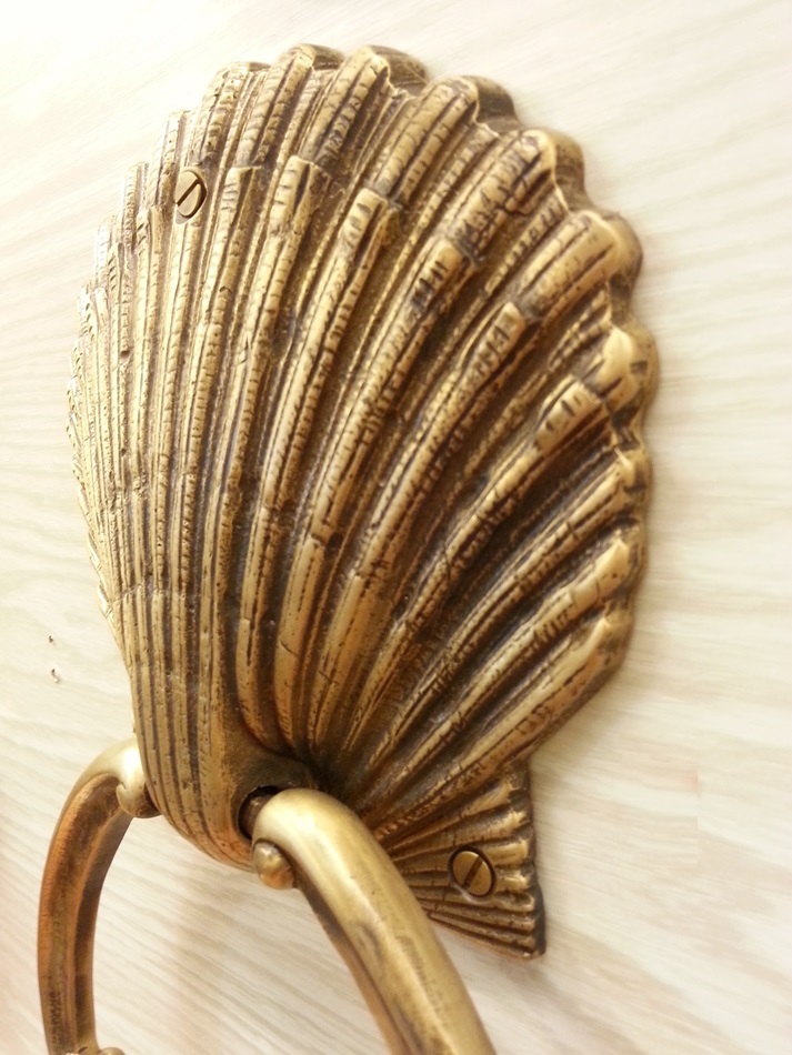 Brass Door Handle Knocker Ring Pull SEA SHELL Figurine Vintage Home Decor Hand