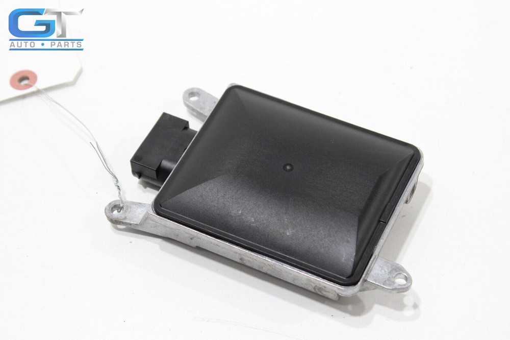 2015 - 2021 PORSCHE MACAN REAR LEFT SIDE BLIND SPOT RADAR SENSOR MODULE OEM