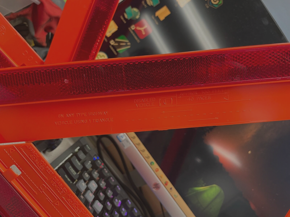 Signal Stat Warning Triangle Flare Kit #798