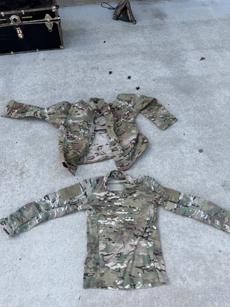 Multiple airsoft guns and airsoft gear