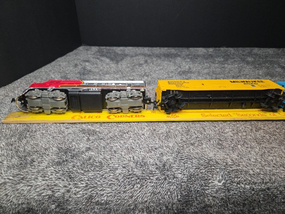 Bachmann Ho Train Set With Extra Tracks Pieces & Accessories UNTESTED AS IS
