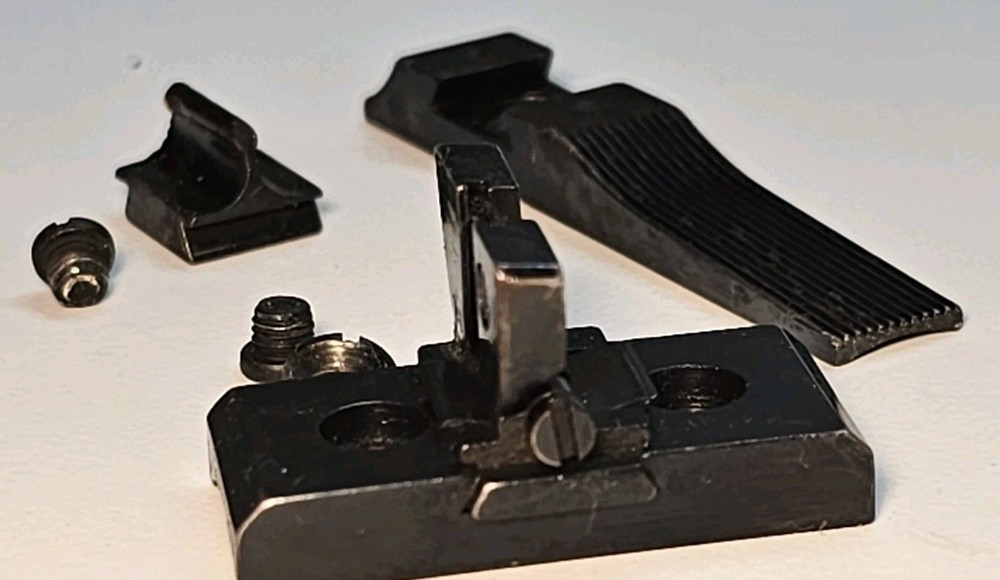 T/C Thompson Center System 1 Inline Muzzleloader Sight Set W/ Screws (A)