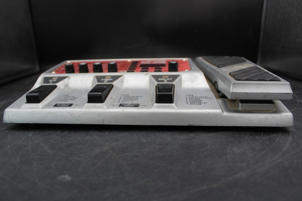 BOSS ME-20B Multi-Effects Pedal (UNTESTED FOR PARTS)