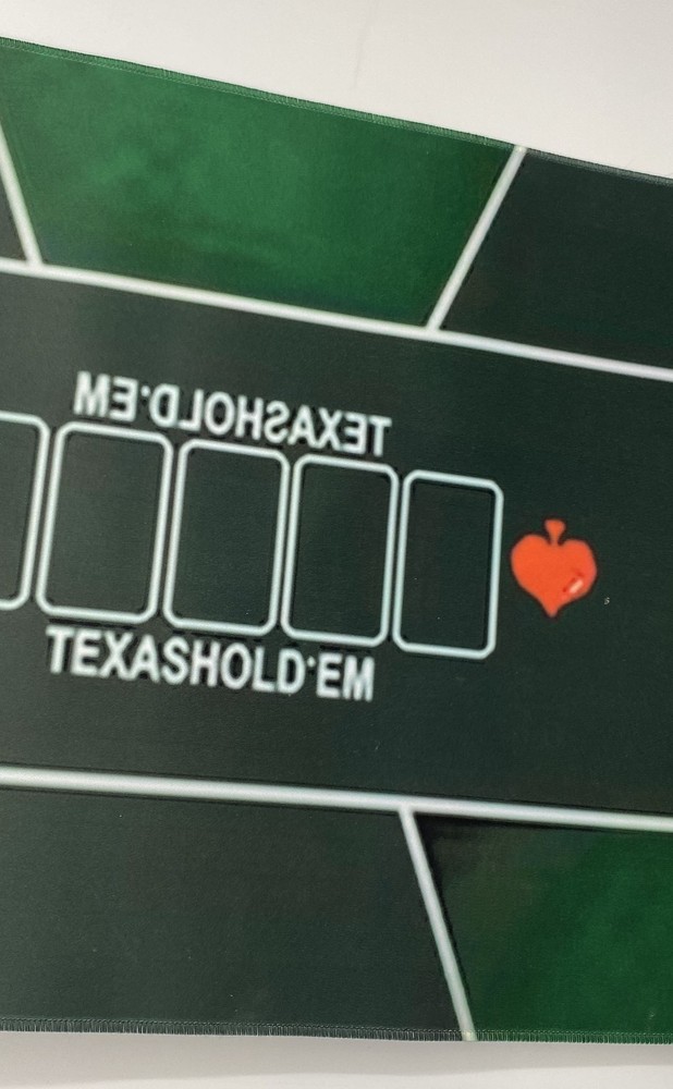 Green Portable Surface Texas Hold'Em Table Topper Rectangular Poker Mat