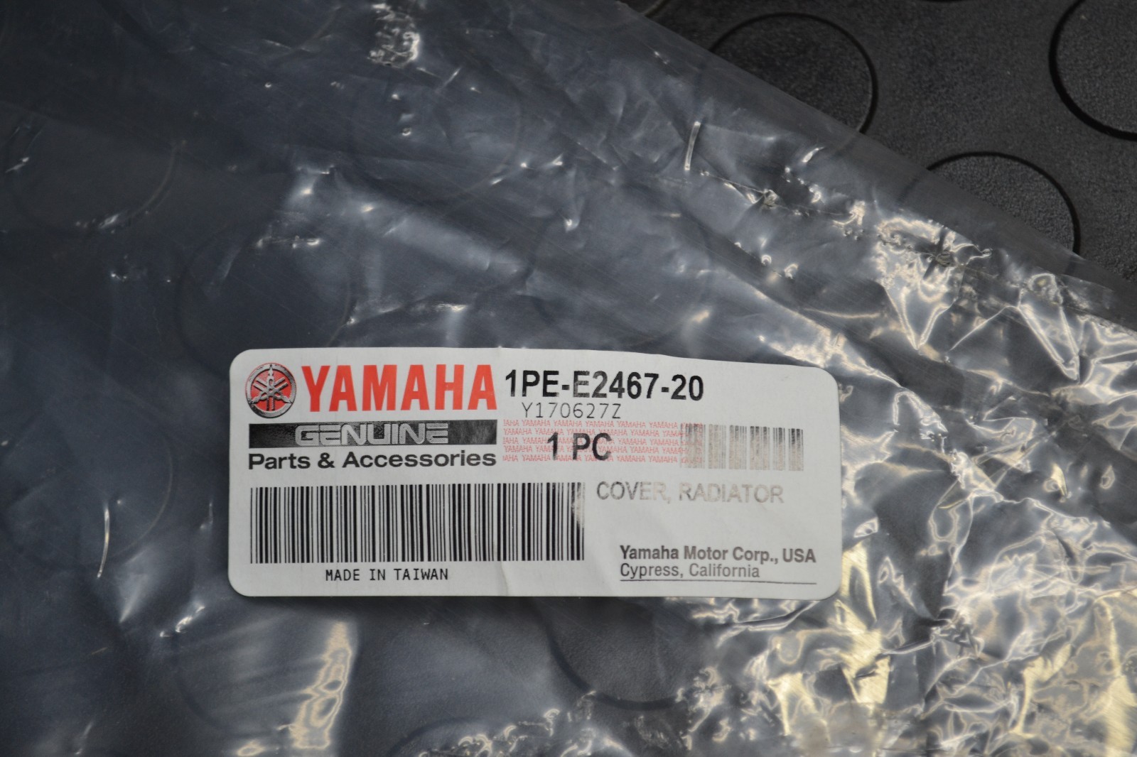 2013-2023 YAMAHA RAPTOR 700 OEM GRILL RADIATOR GUARD RED PLASTIC 🔥FASTSHIP🔥