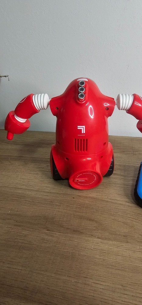 Sharper Image Robo Rage Robot Bosh w/ Remote Control Rivals READ