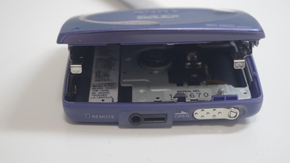 Sony MD Walkman MZ-E80 Blue Operation Confirmed