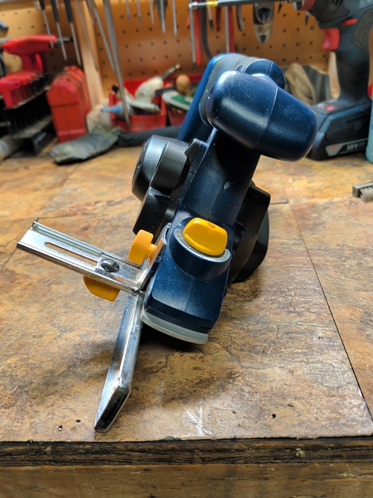 Ryobi P610 18v Cordless Planer