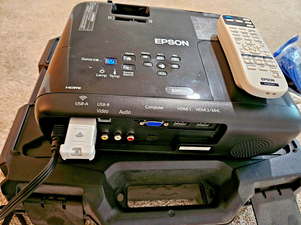 Epson EX9210 1080p 3LCD Projector + Wireless Adapter + Extra Lamp – Tested