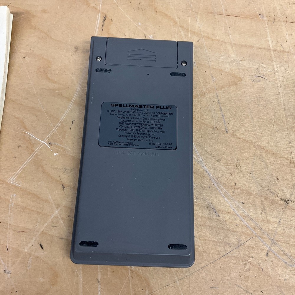 Franklin Computer Spellmaster Plus SC-120 With Case And Calculator