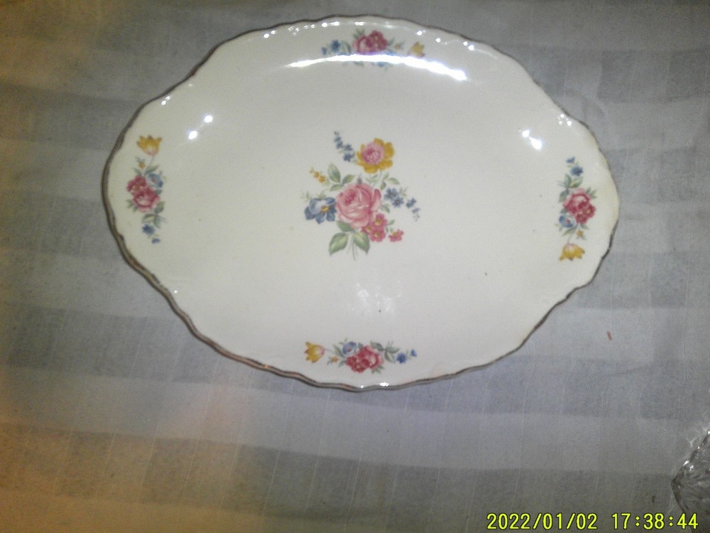 VINTAGE PORCELAIN ROSE PATTERN TRAY