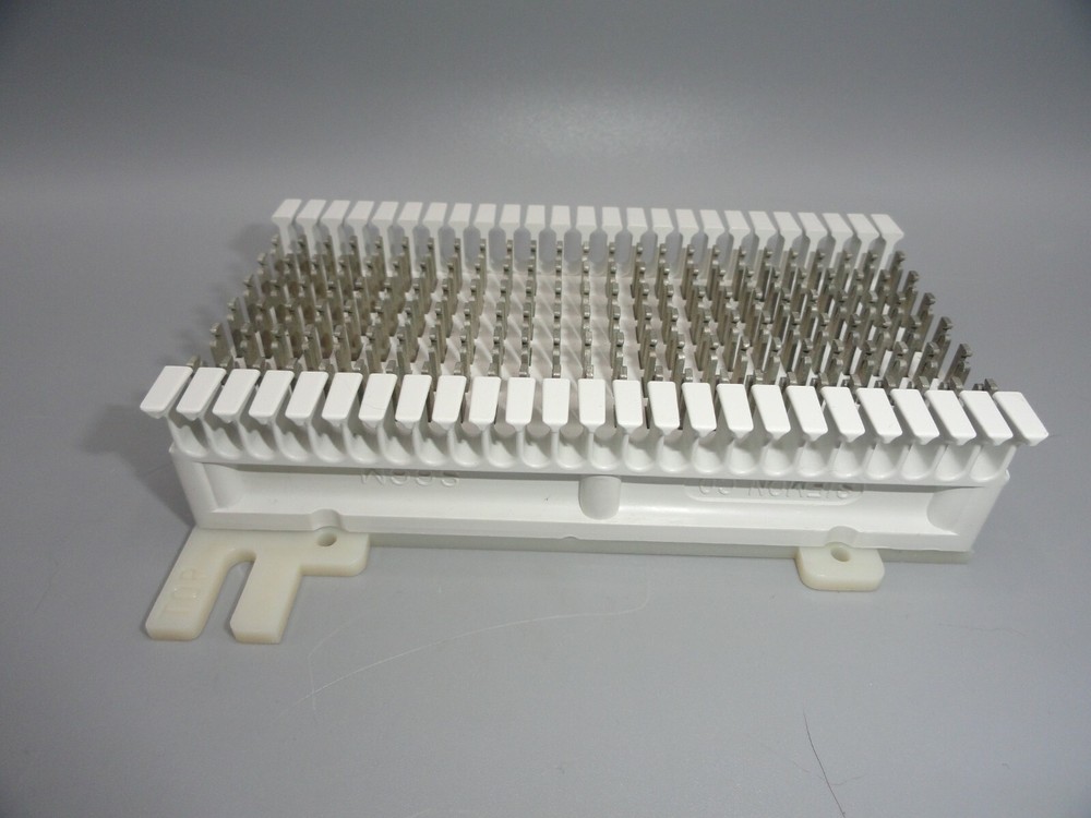 SIEMON S66M - Punch Down Block 6 X 25 - NEW