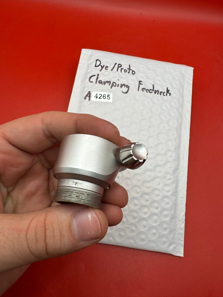 Dye/Proto Clamping Feedneck
