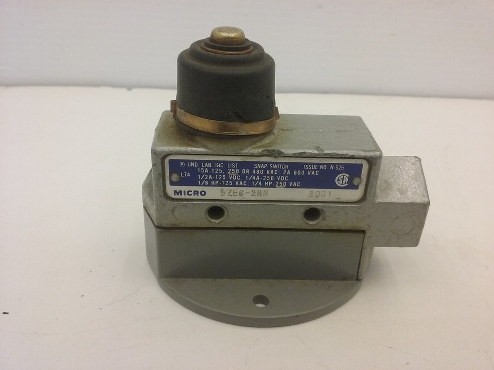 MICRO SWITCH BZV6-2RN PUSHBUTTON SWITCH 15A@ 125,250,480VAC 2A@ 600VAC