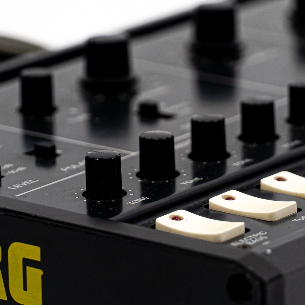 Korg X-911 Guitar Synthesizer – Analog Instrument & CV/Trigger Processor