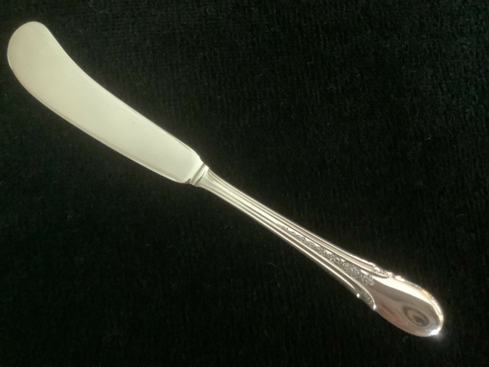 Towle SYMPHONY CHASED butter spreader(s)
