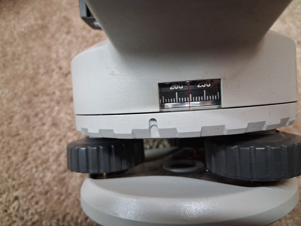 Sokkia B40 Automatic Level w/ Carrying Case