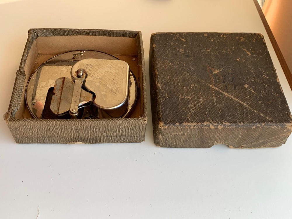 Vintage Kriss Kross Stropper Razor Blade Sharpener with Box